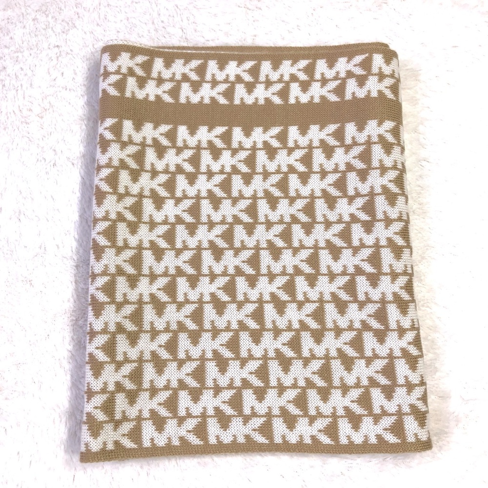 Michael Kors Signature Infinity Scarf